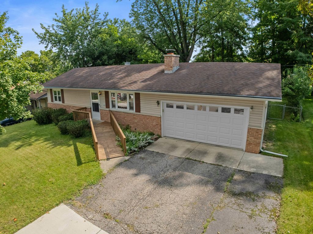 159 Westwood Drive, Hillsdale city