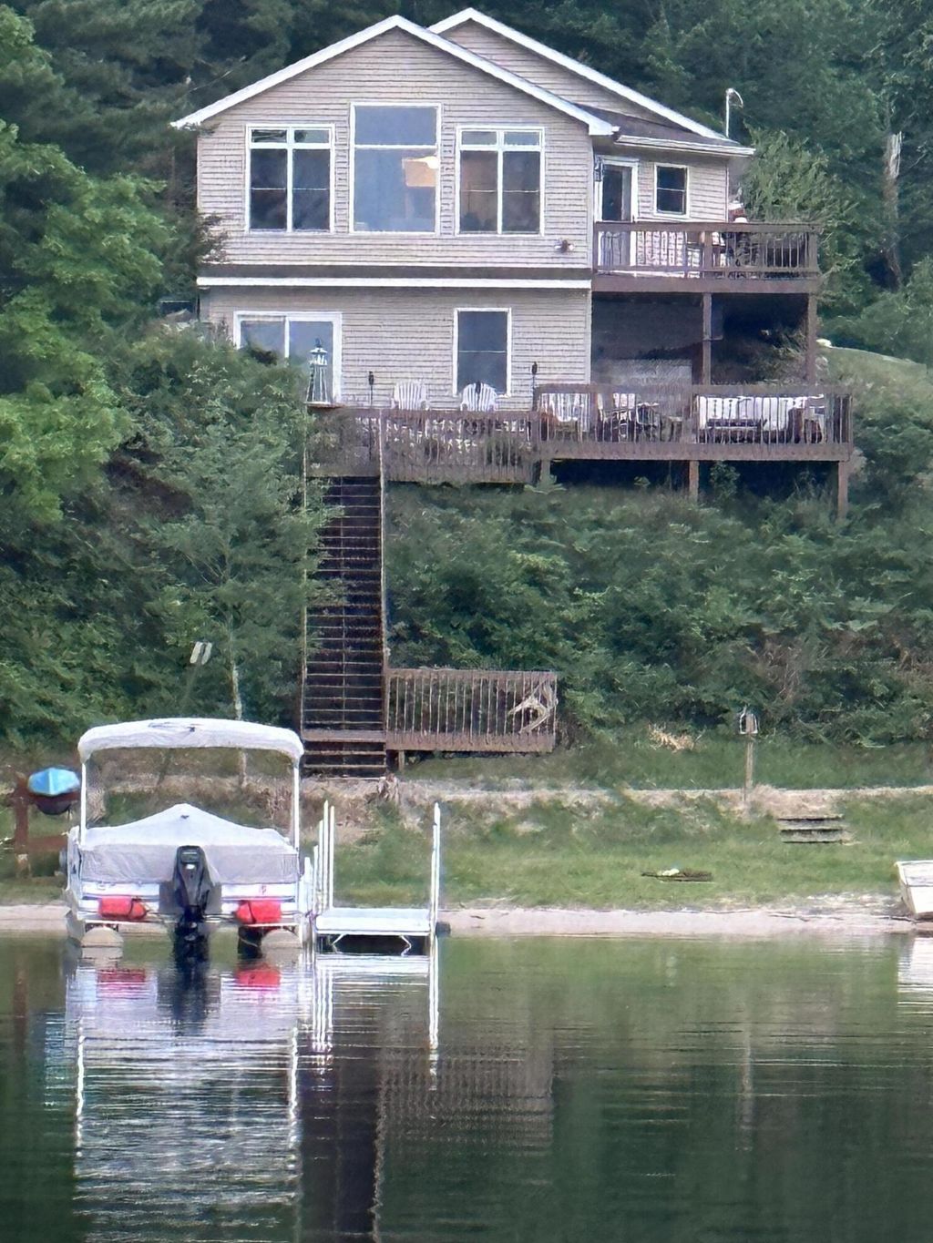 14917 17 Mile Road, Rose Lake township