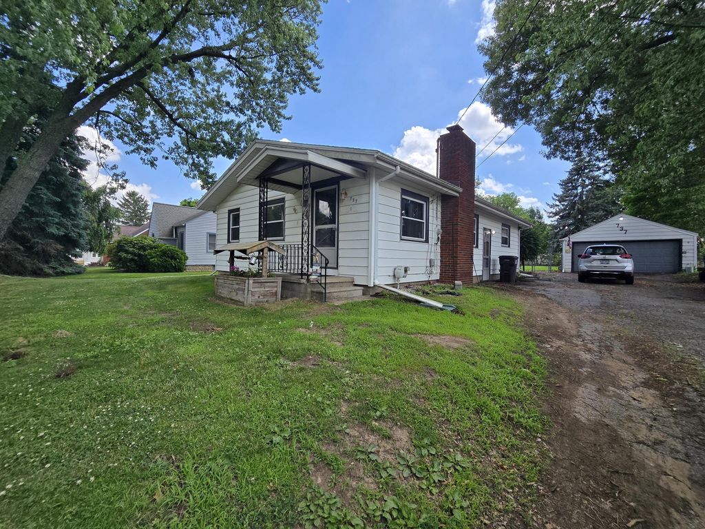 737 Royal Drive, Jackson