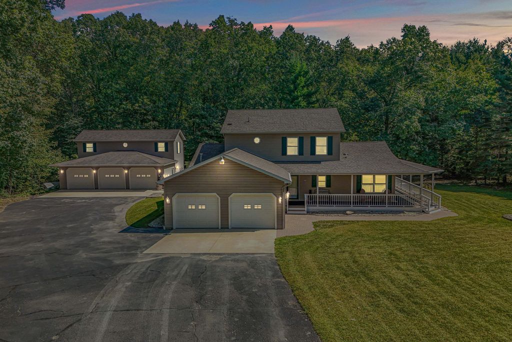 5607 Ridge Drive, Reading
