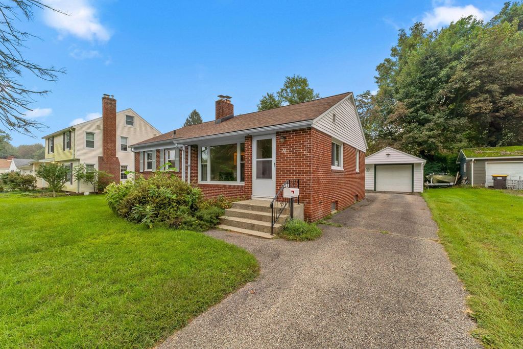 38 W Hallett Street, Hillsdale