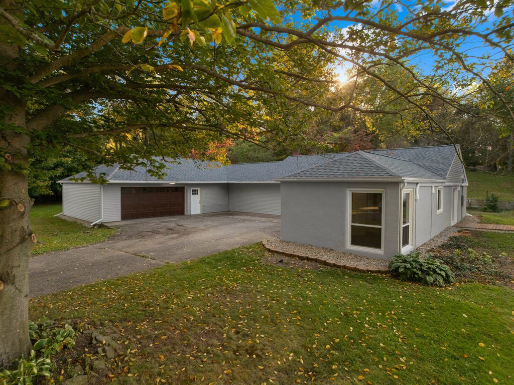 11641 22 Mile Road, Marshall