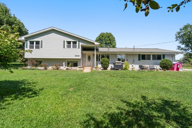 3532 E Territorial Road, Rives township