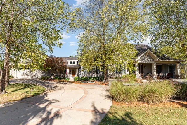 9733 Blue Heron Drive, Hamlin township