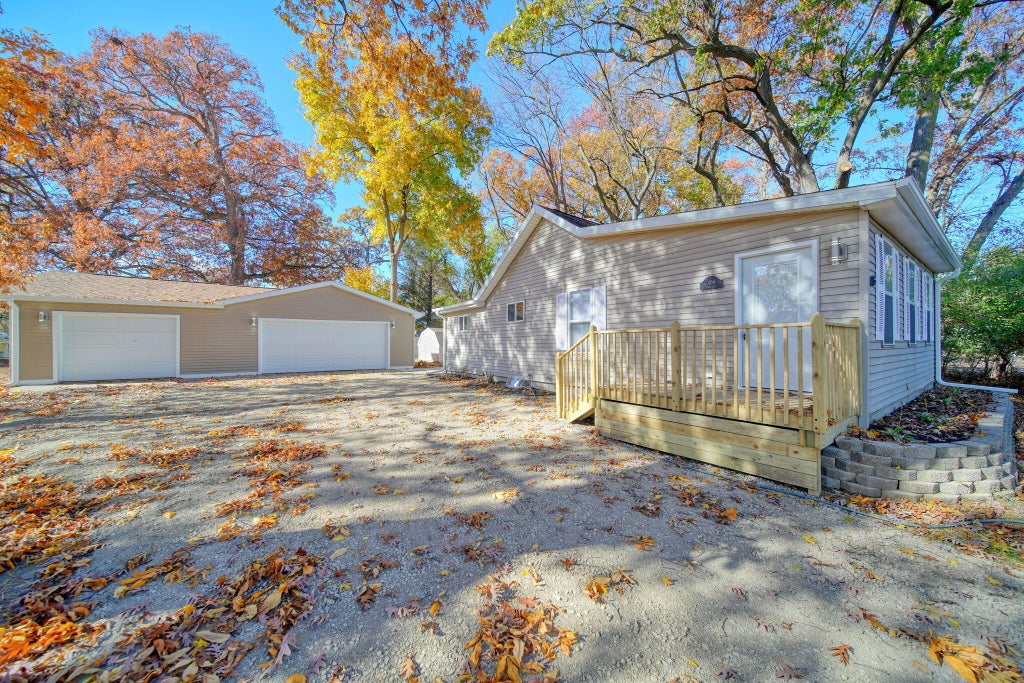 406 Fern Ave Avenue, Blackman charter township