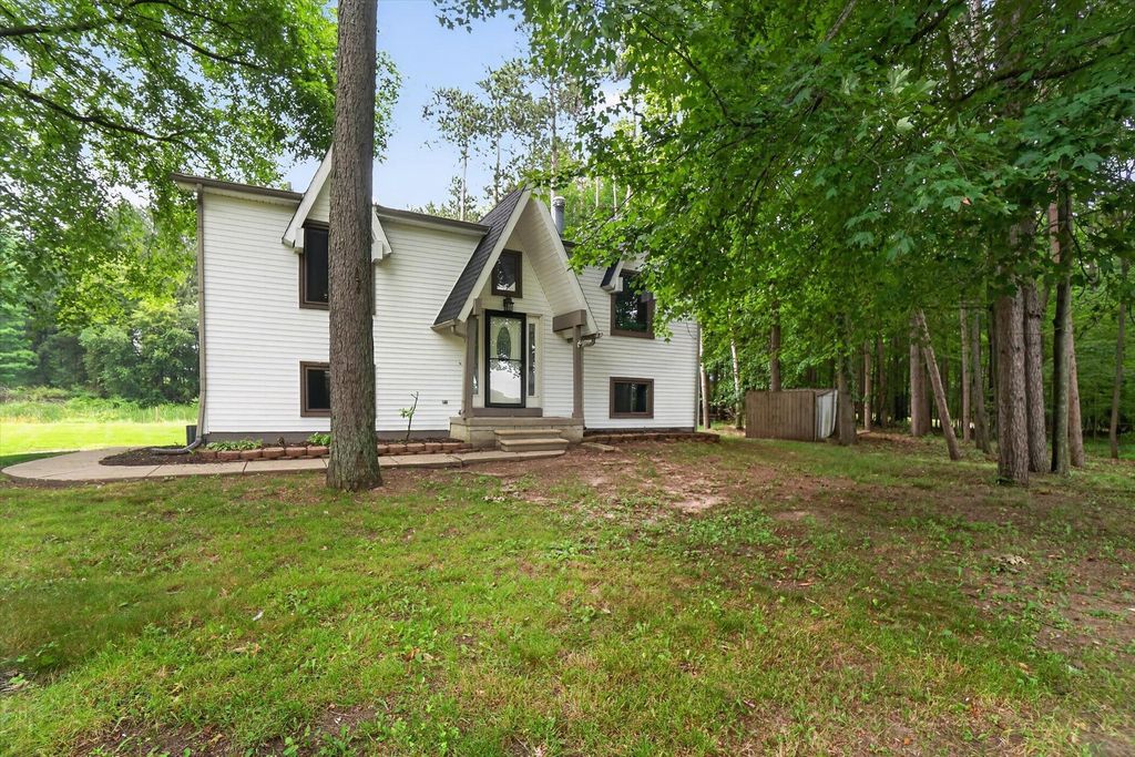 4042 Burns Road, Deerfield township