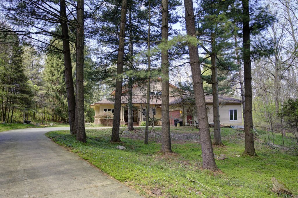 3678 W Primilia Lane, Summit township