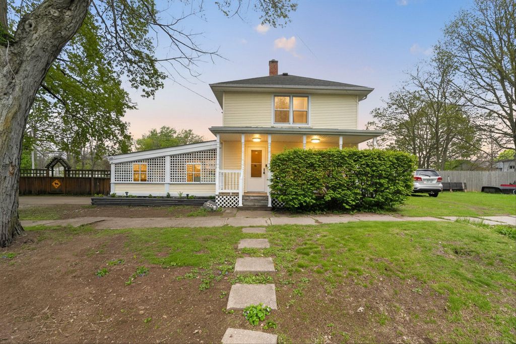308 James Street, Parma township