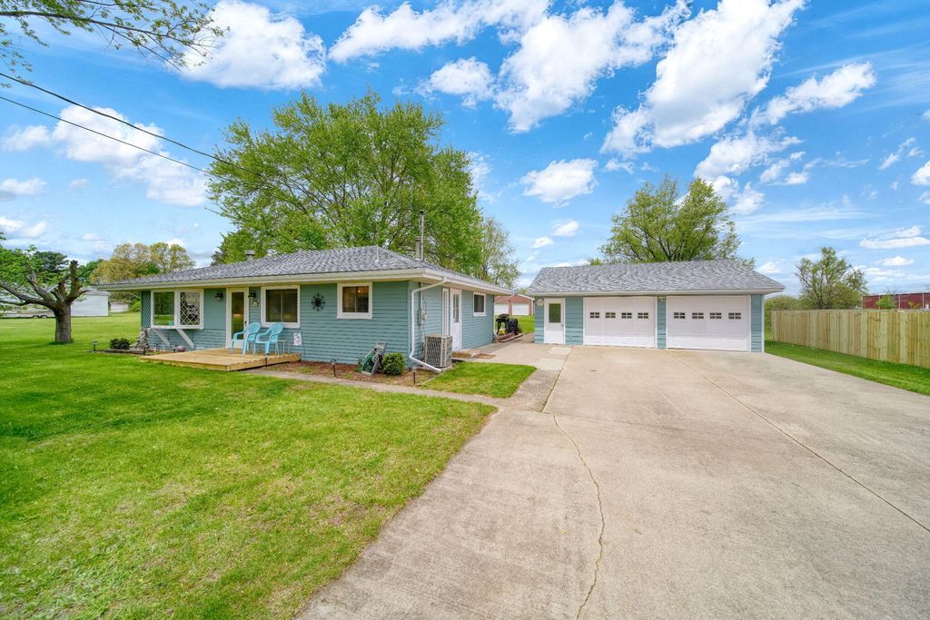 5030 E Berry Road, Henrietta township