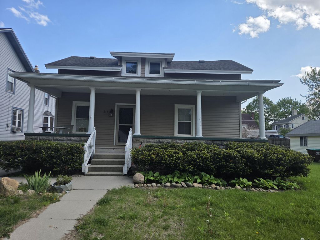 215 Brown Street, Clinton township