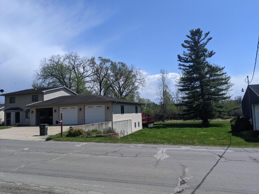 3639 Flansburg Road, Jackson