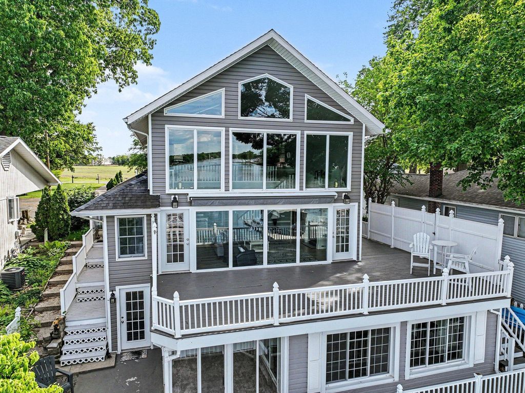 19722 Crescent Beach Road, Three Rivers