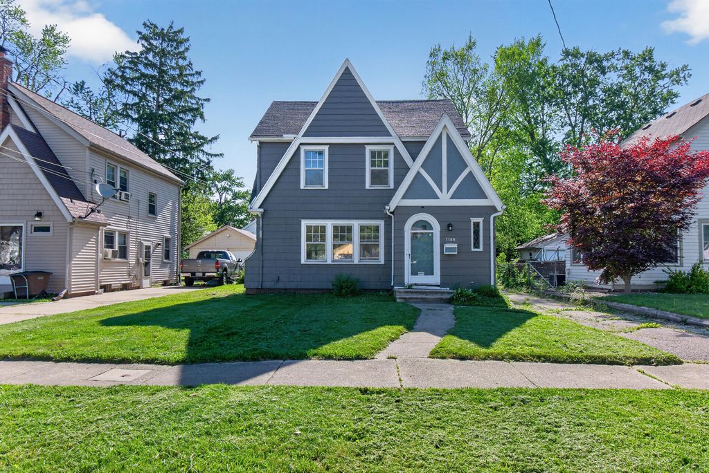 1109 S Webster Street, Jackson city