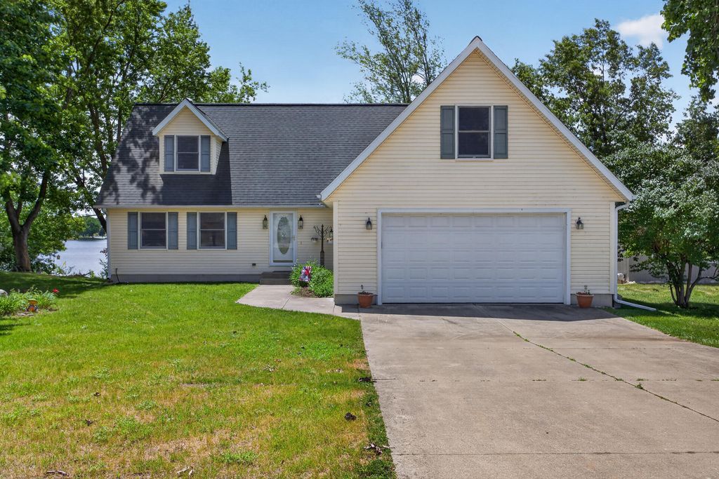 14023 Grandview Drive, Somerset township