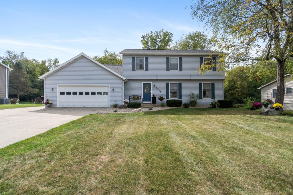 6276 Burning Tree Street, Blackman charter township