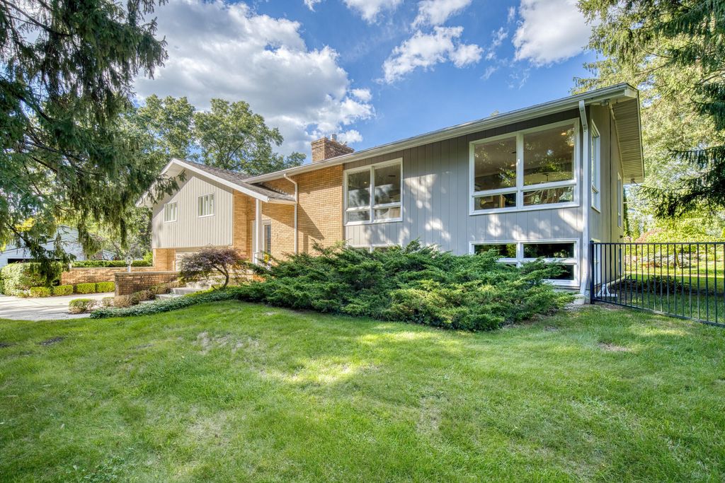 3600 Hendee Road, Blackman charter township