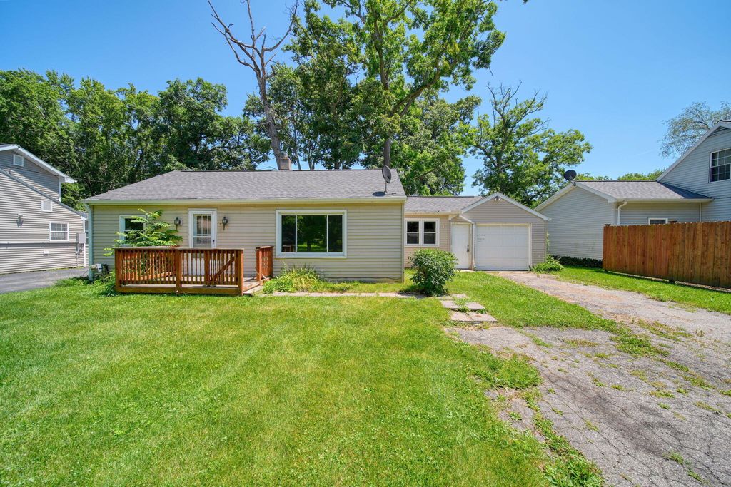 315 Kenneth Street, Blackman charter township