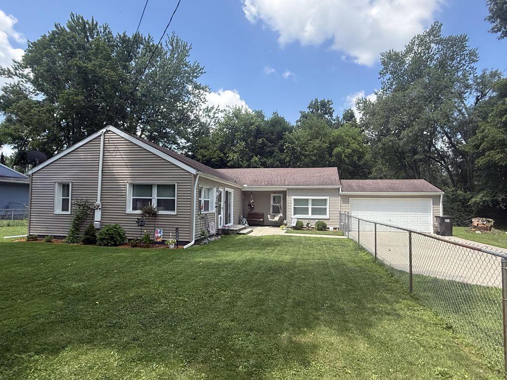 926 Bryant Avenue, Blackman charter township