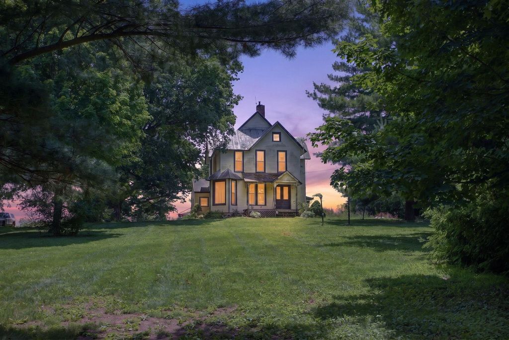 3811 W Card Road, Cambria township