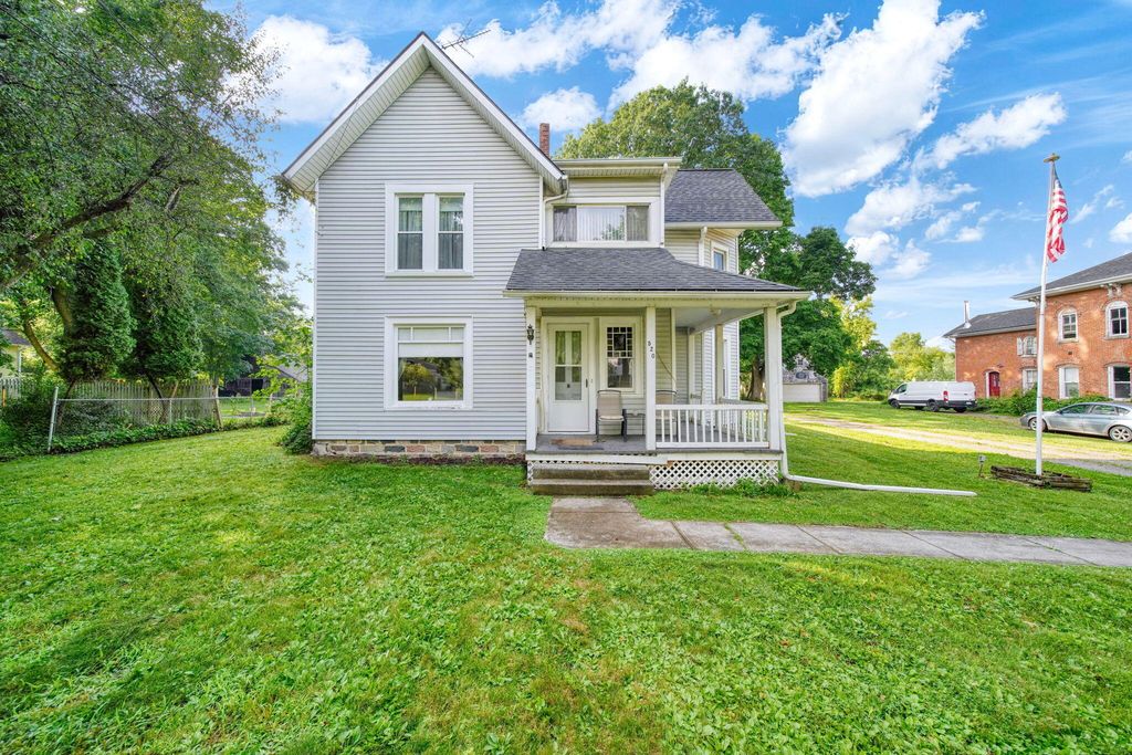 520 W Main Street, Manchester township