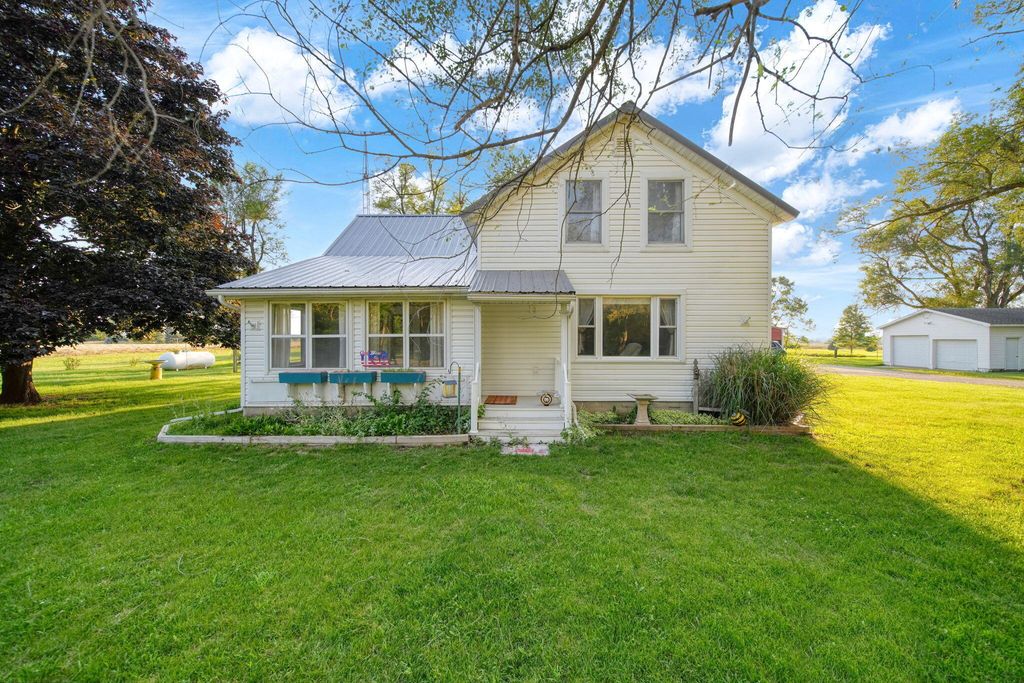 11632 Wheaton Road, Woodstock township