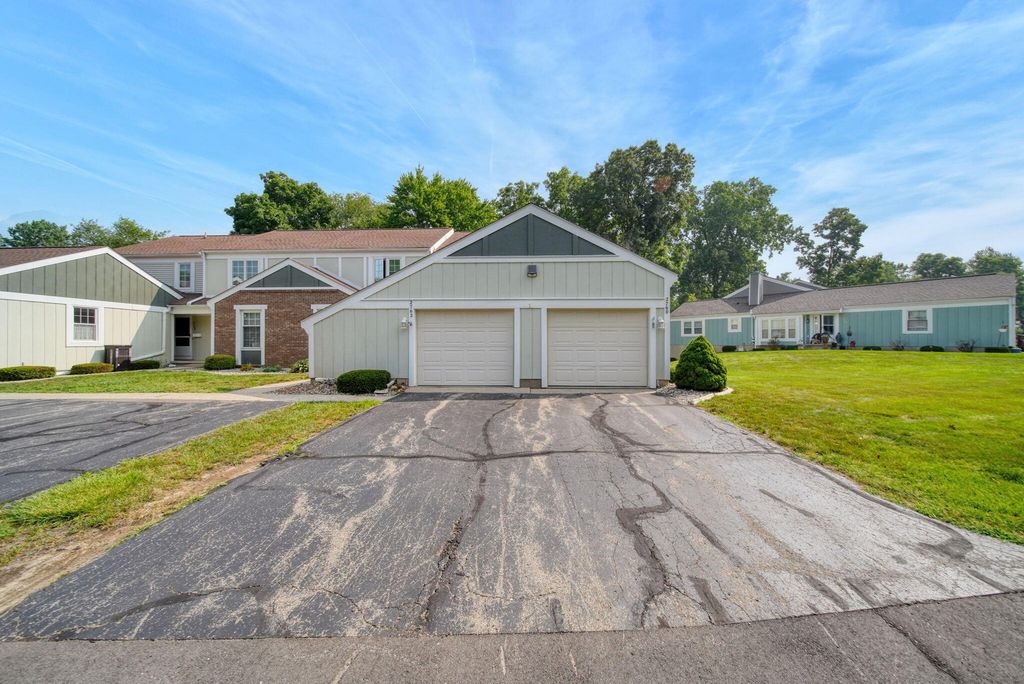 2760 Walden Woods Boulevard, Jackson