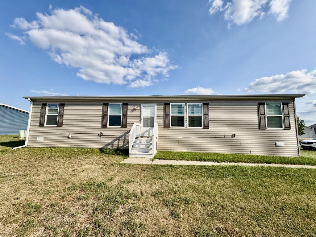 1050 Cambry Circle, Grass Lake charter township