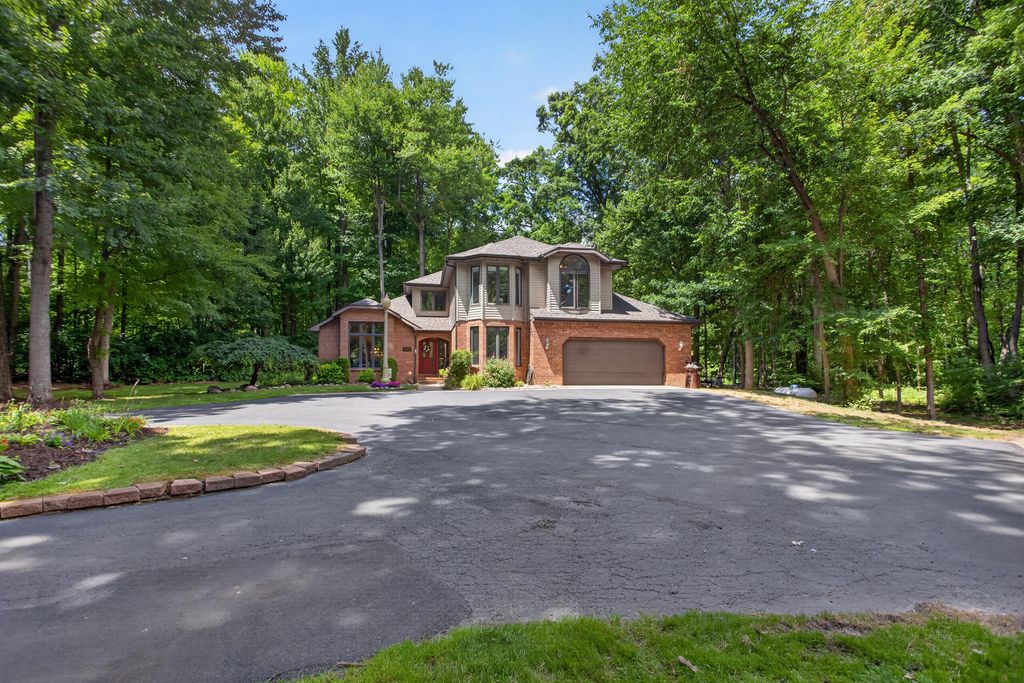 5025 Firethorne Drive, Blackman charter township