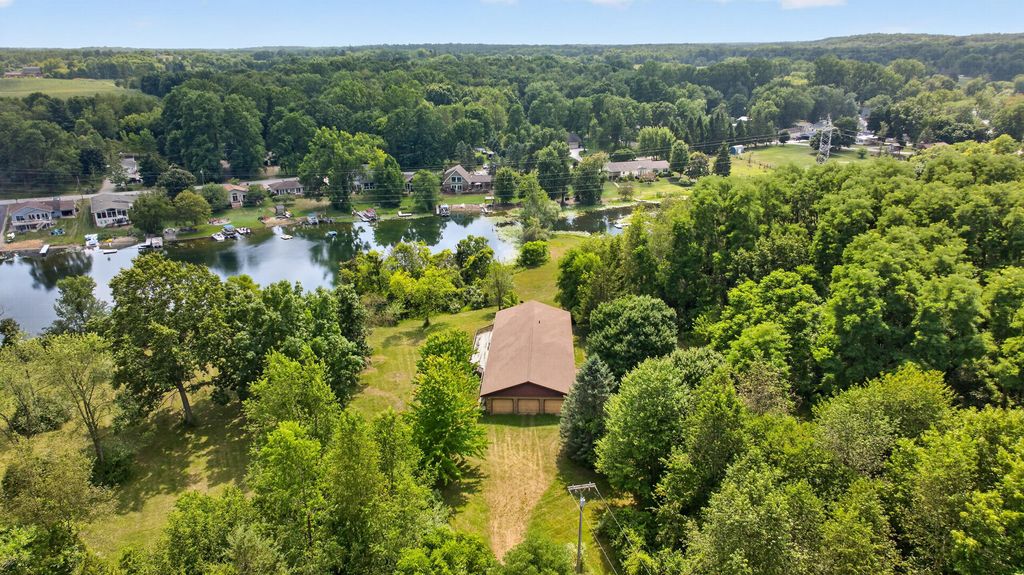 15281 U.s. 12, Woodstock township