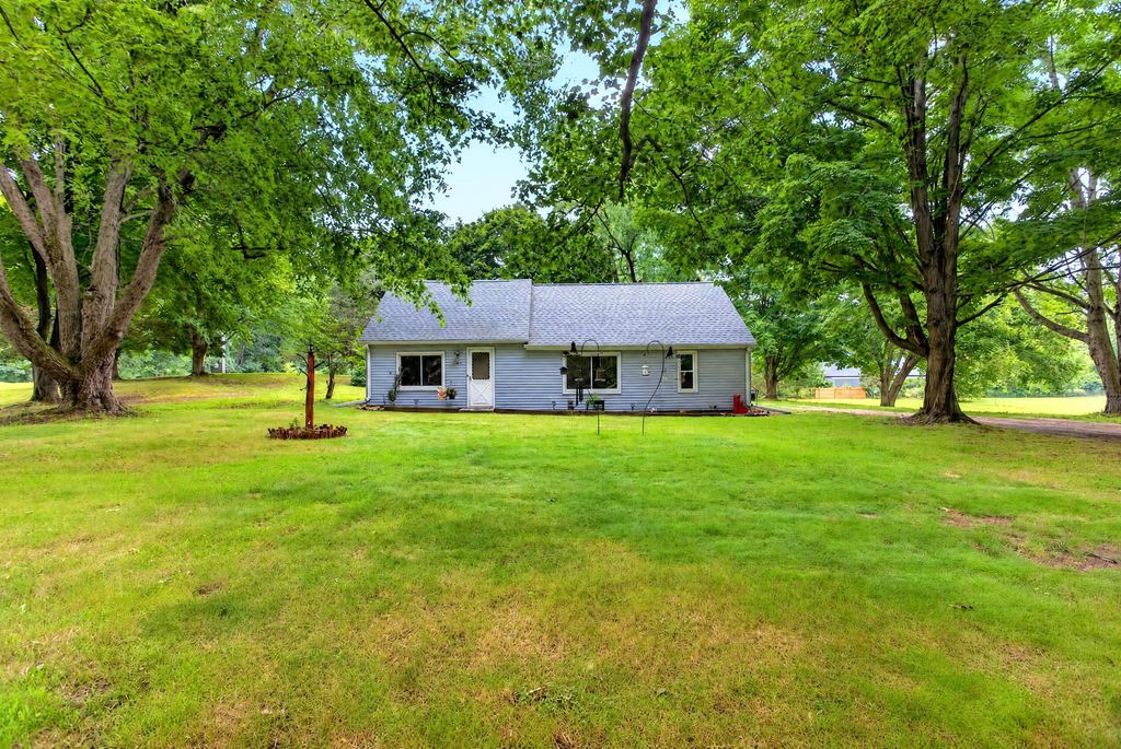 6496 Bowerman Road, Spring Arbor township
