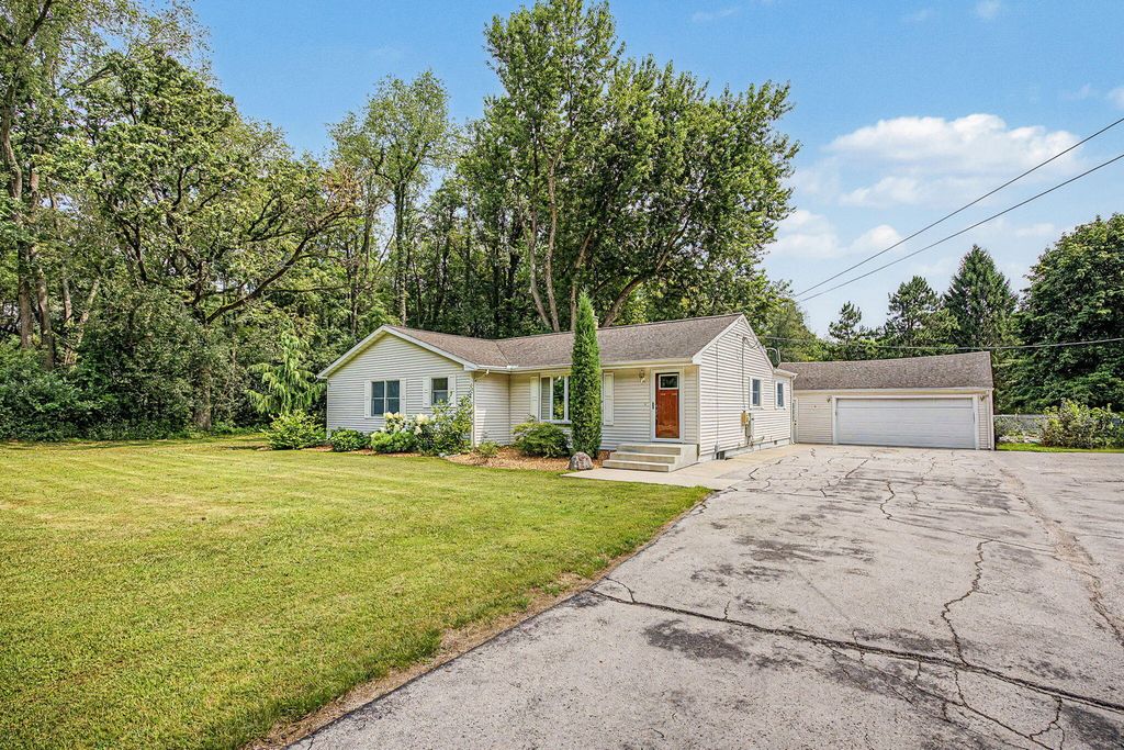 2511 Reynolds Road, Spring Arbor township