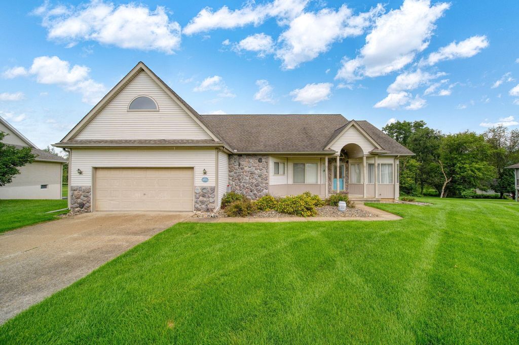 10544 Keane Drive, Grass Lake charter township