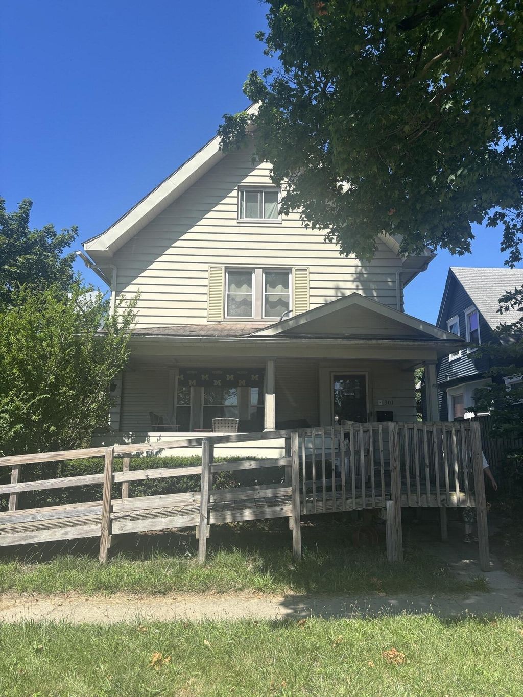 301 Perry Street, Albion city