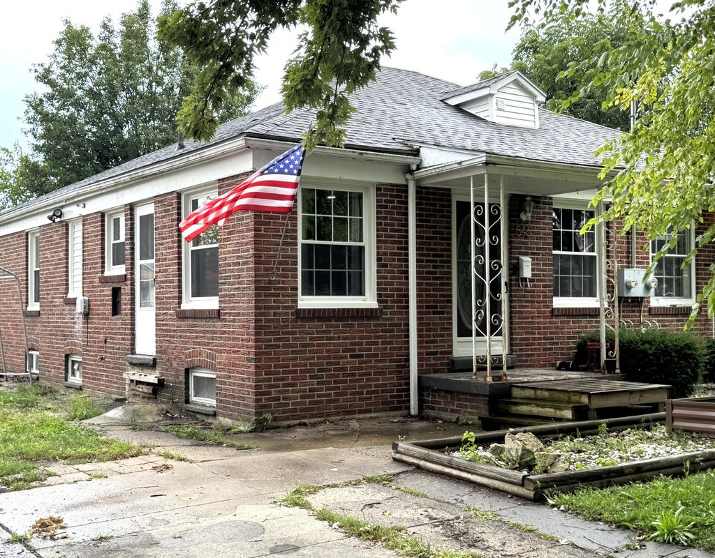 546 Northwestern Drive, Adrian city