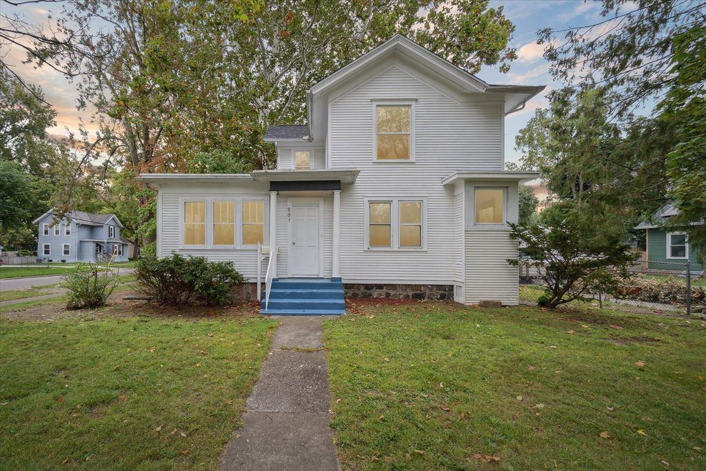 901 W Franklin Street, Jackson city