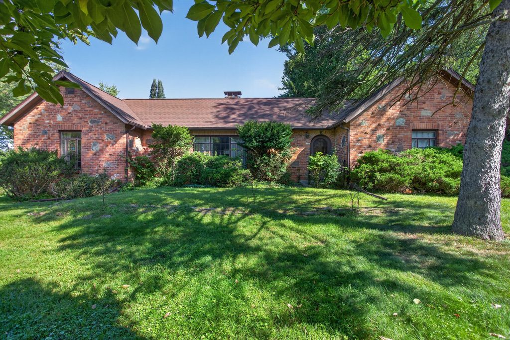 3650 Spring Arbor Road, Summit township