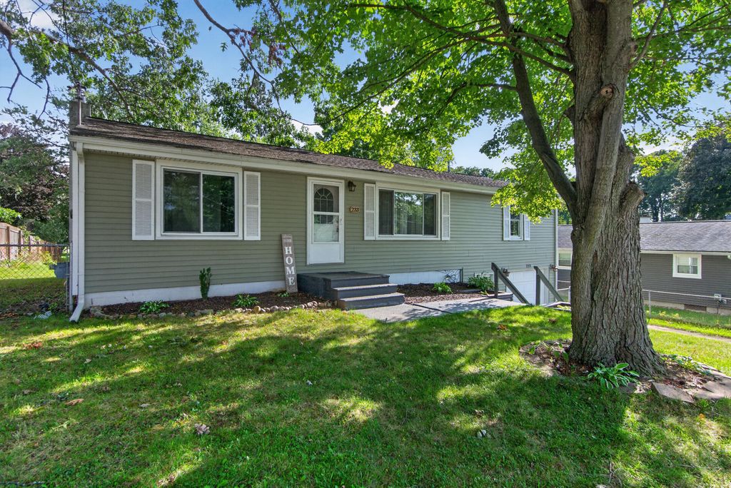 233 E Clark Street, Summit township