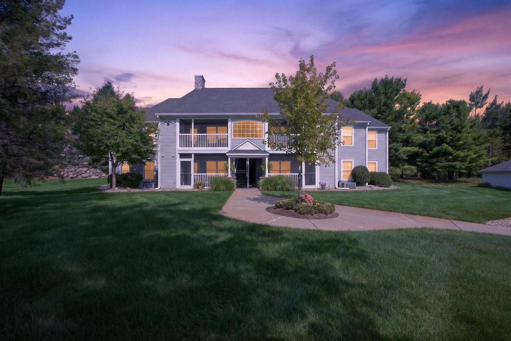 718 W Barrington Circle, Jackson