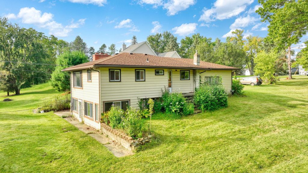 12005 Highland Drive, Franklin township