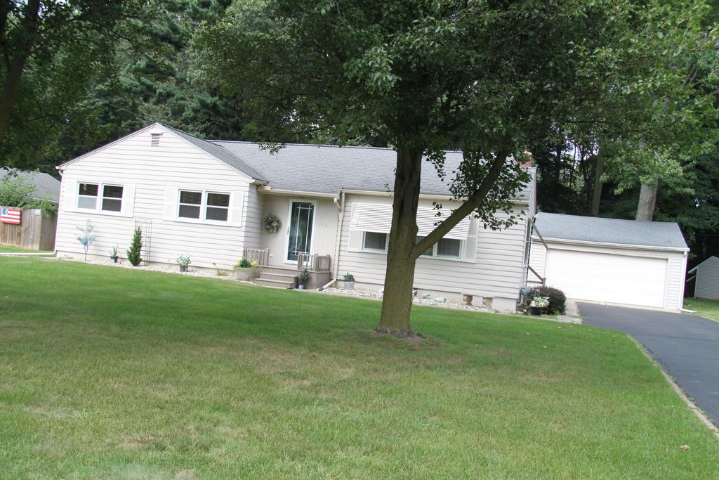 1416 Larrys Drive, Jackson
