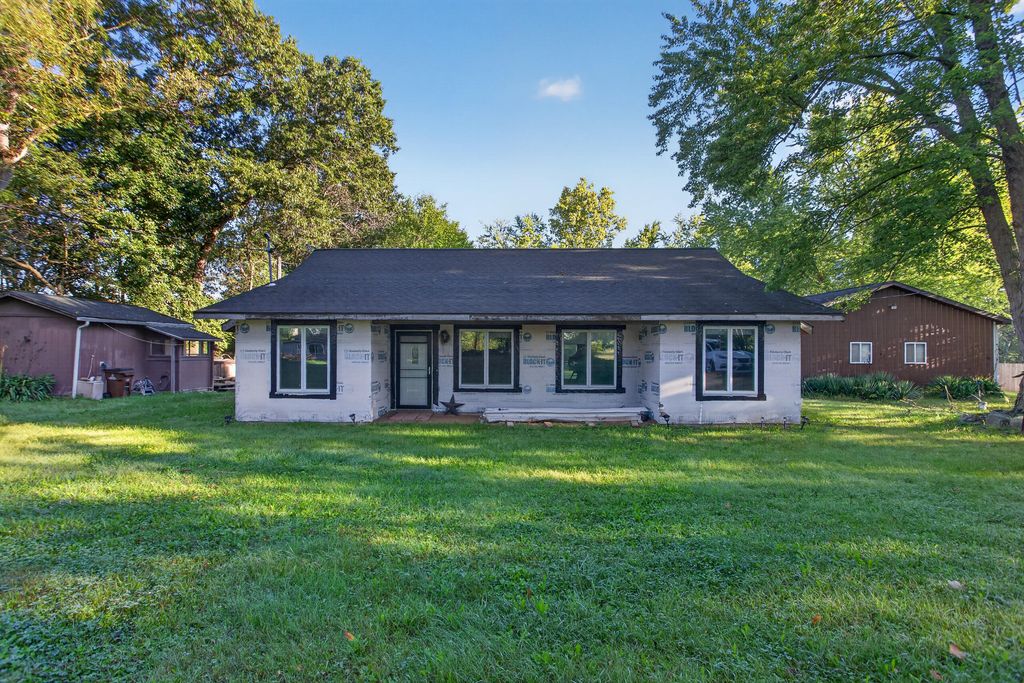 14350 Hutchison Road, Albion