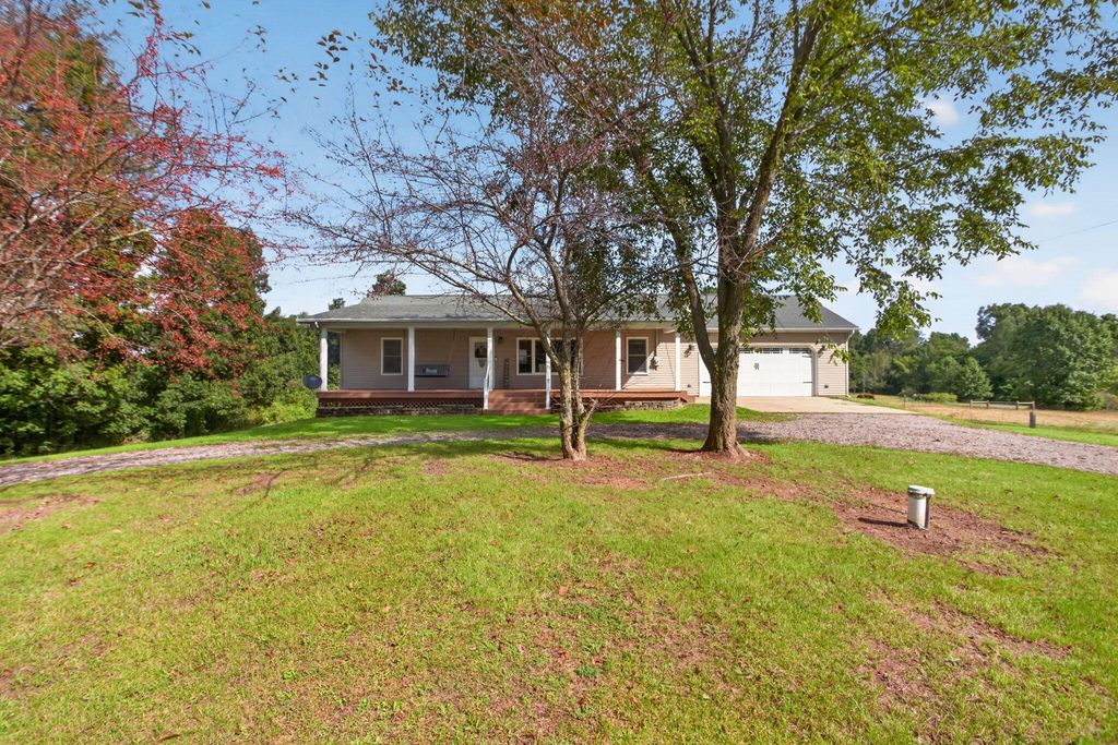 4722 Root Station Road, Jackson