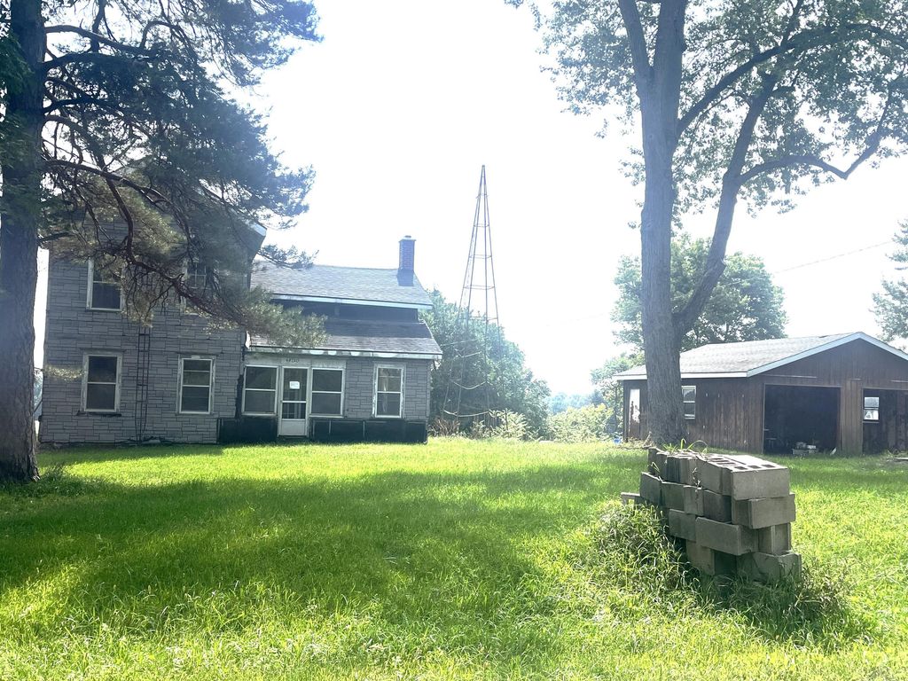 6823 Grand River Road, Rives Junction