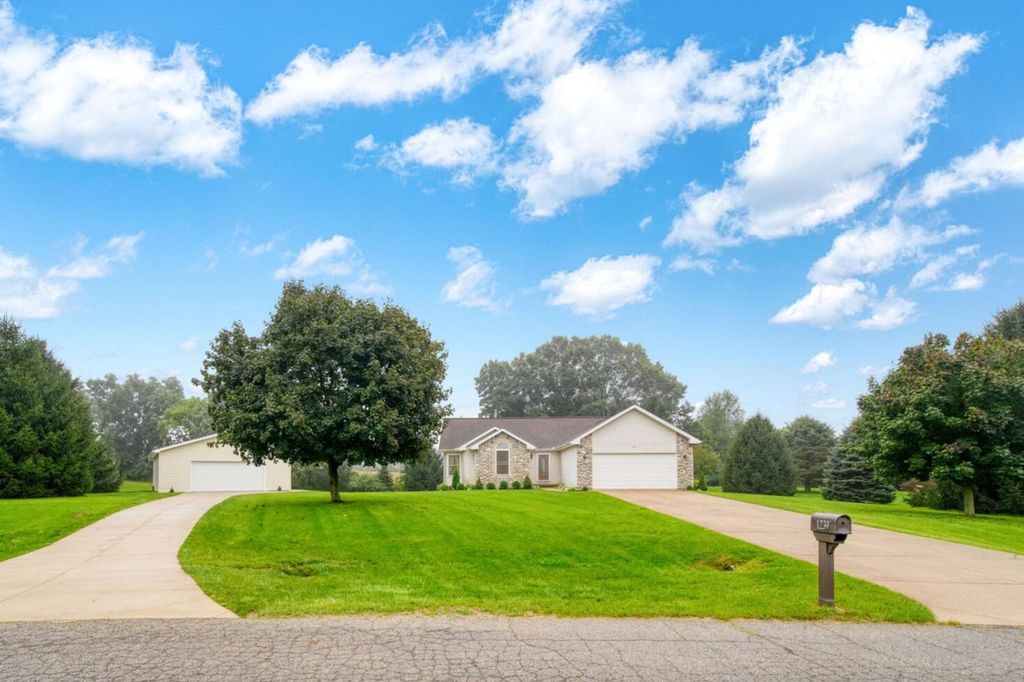 1239 Breezy Lane, Jackson