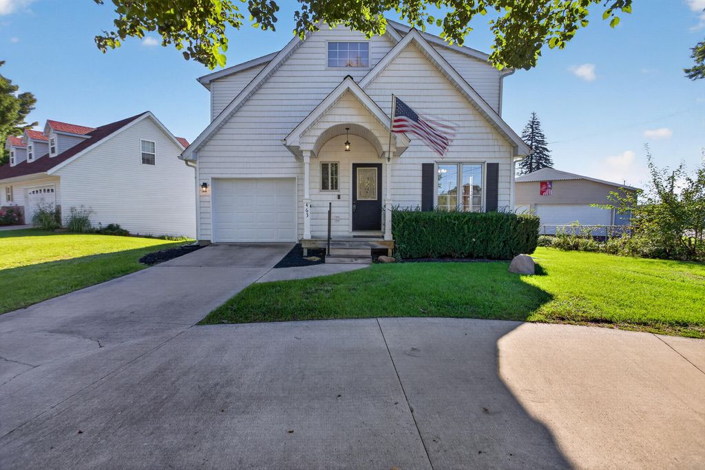 463 Washington Drive, Michigan Center