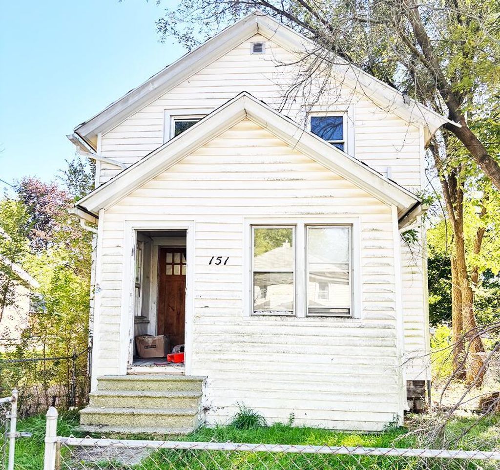 151 Hollis Street, Jackson