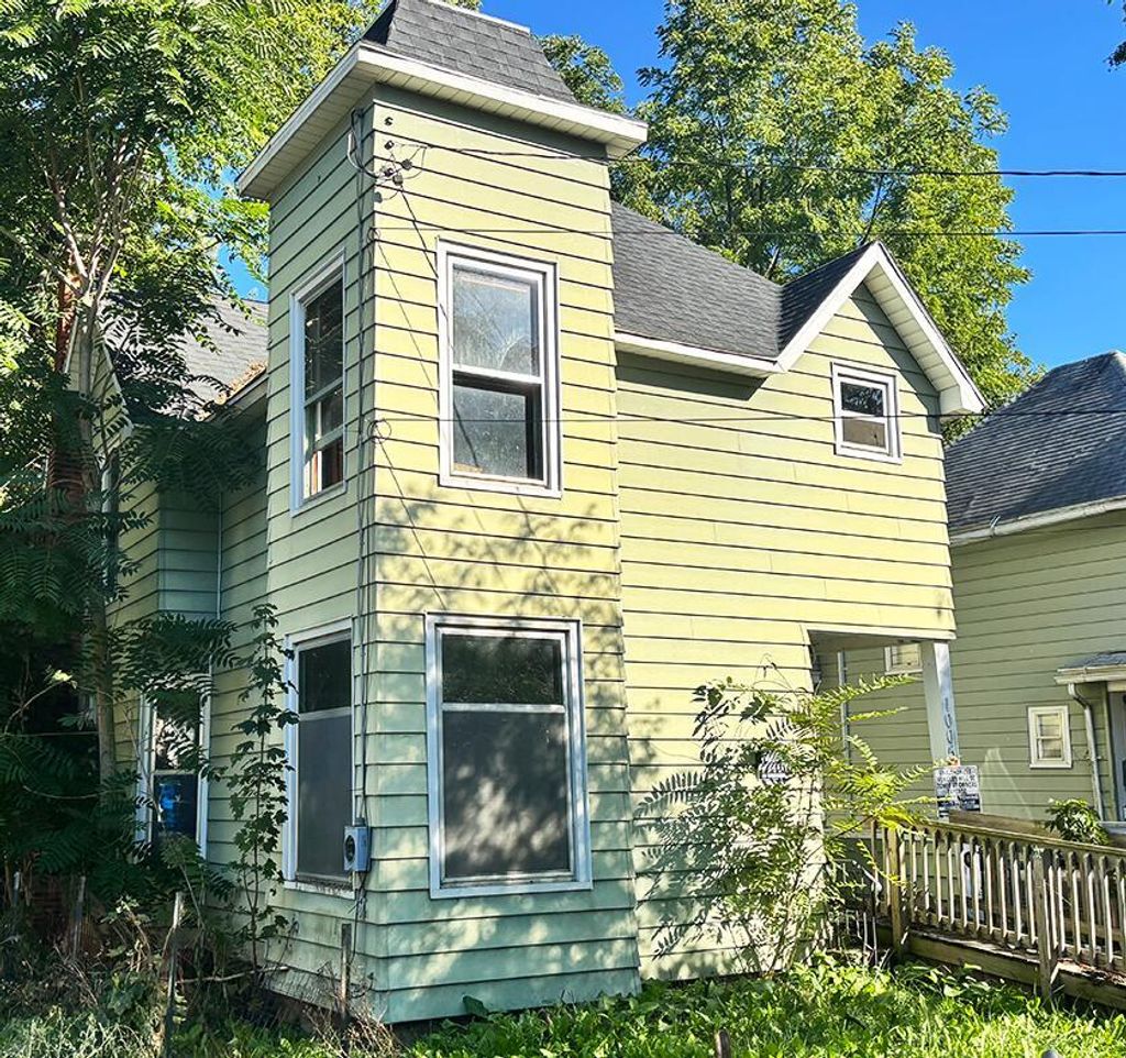 1005 1st Street, Jackson