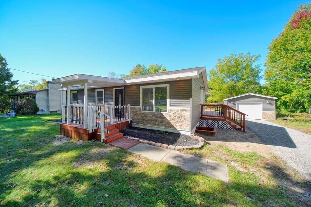 627 Vaughn Street, Eaton Rapids