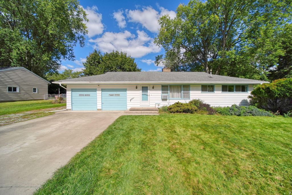 1500 Strathmoor Lane, Jackson