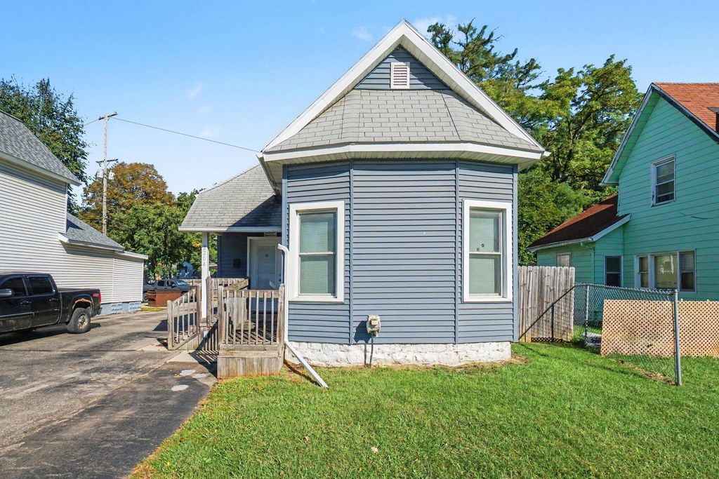 2204 E Michigan Avenue, Jackson
